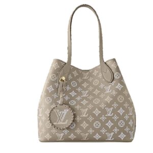 LOUIS VUITTON BLOSSOM MM