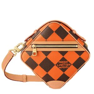 LOUIS VUITTON CHESS MESSENGER